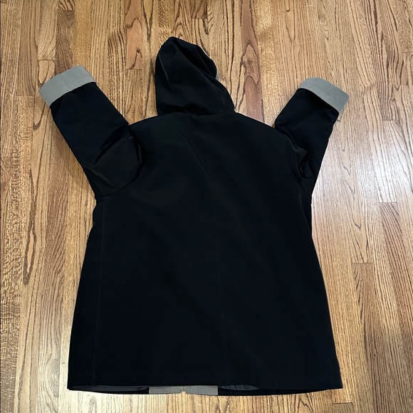 Women’s Fleet Street- Black Hooded Coat. Size XL - Picture 10 of 10